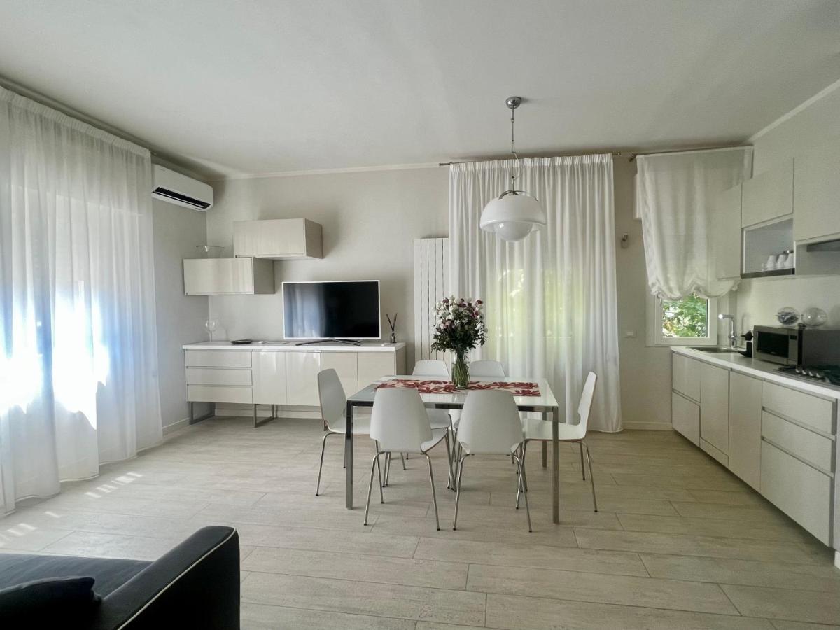 Stunning Apartment 300Mt By The Sea Forte Dei Marmi Forte dei Marmi Exterior foto