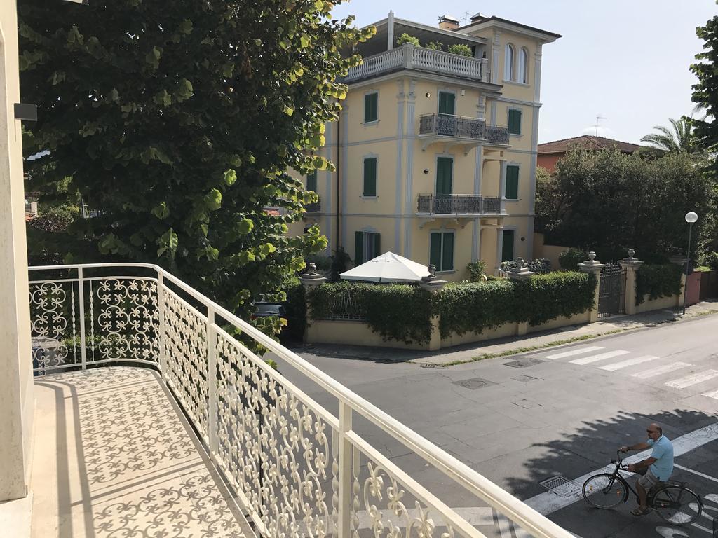 Stunning Apartment 300Mt By The Sea Forte Dei Marmi Forte dei Marmi Quarto foto