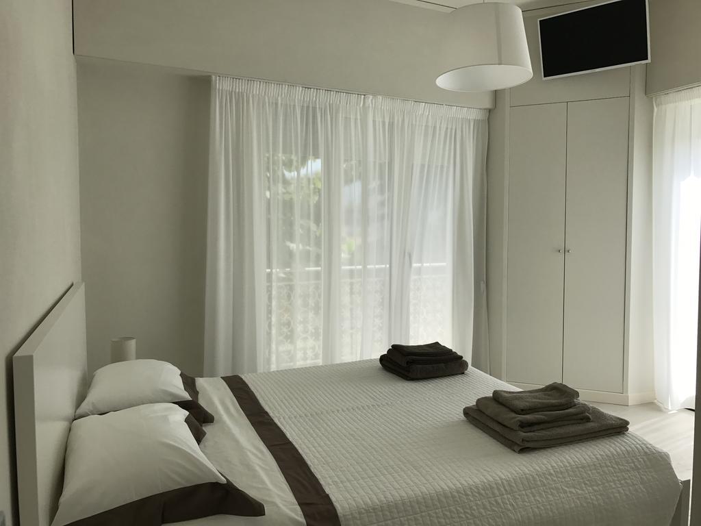 Stunning Apartment 300Mt By The Sea Forte Dei Marmi Forte dei Marmi Quarto foto