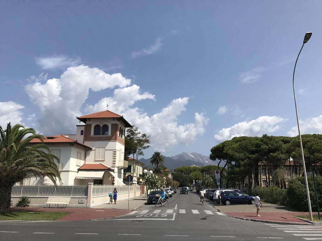 Stunning Apartment 300Mt By The Sea Forte Dei Marmi Forte dei Marmi Quarto foto