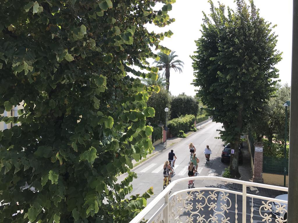 Stunning Apartment 300Mt By The Sea Forte Dei Marmi Forte dei Marmi Quarto foto